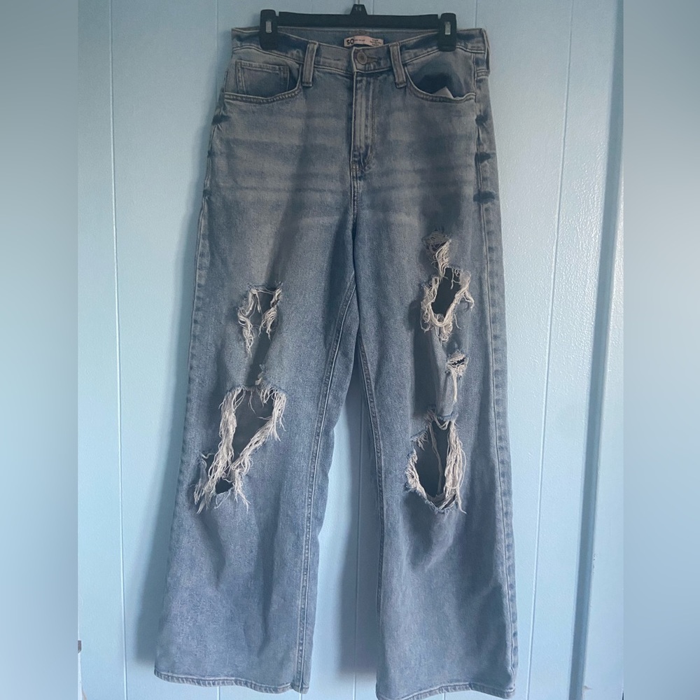 SO ripped wide leg medium wash jeans, size 11/30w